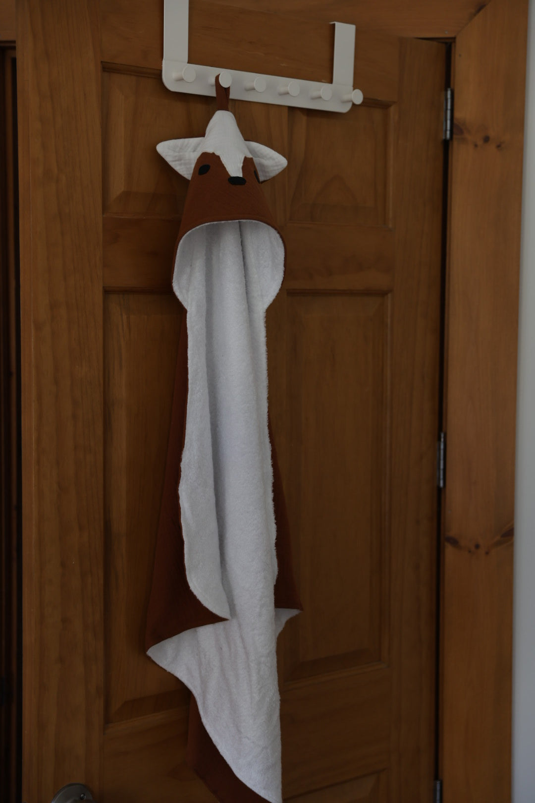 Cape à capuchon — Serviette de bain bébé
