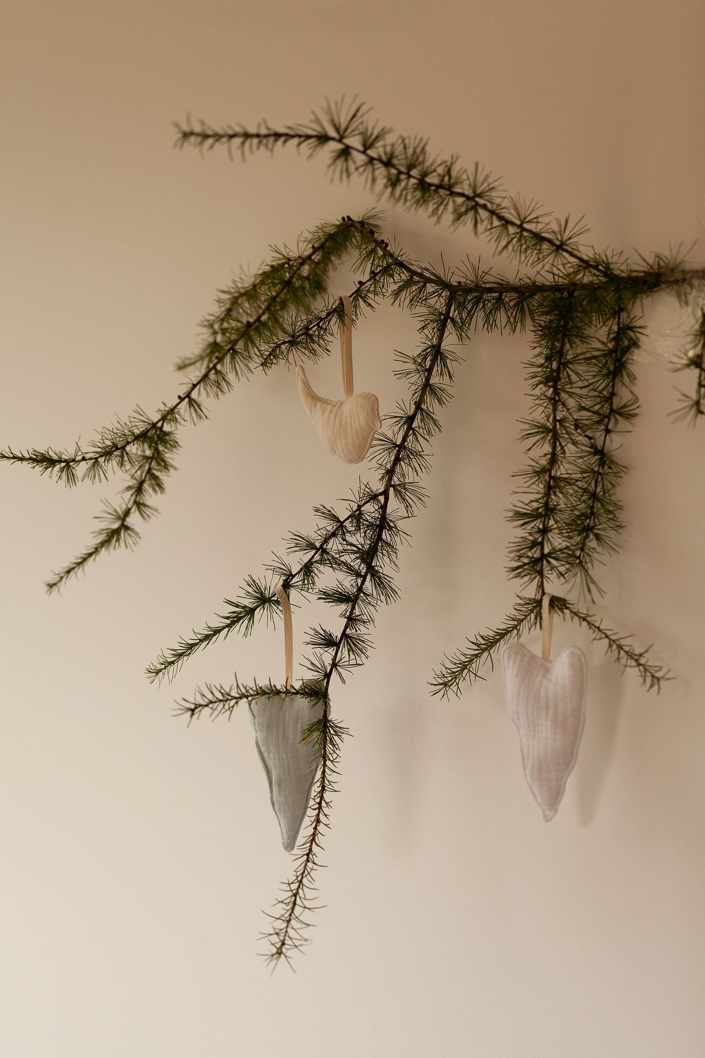 Decorative hanging heart 