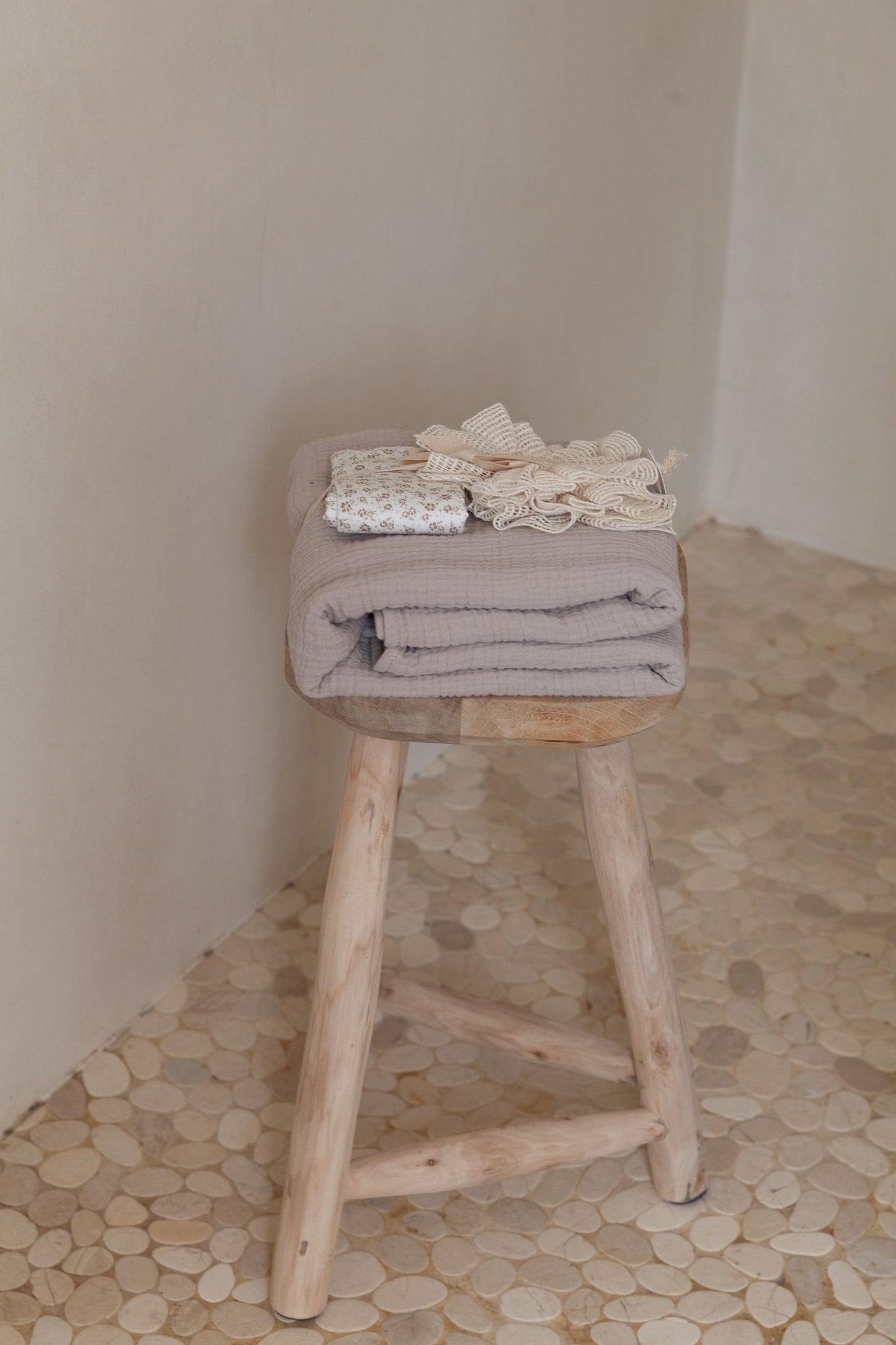 Bath set