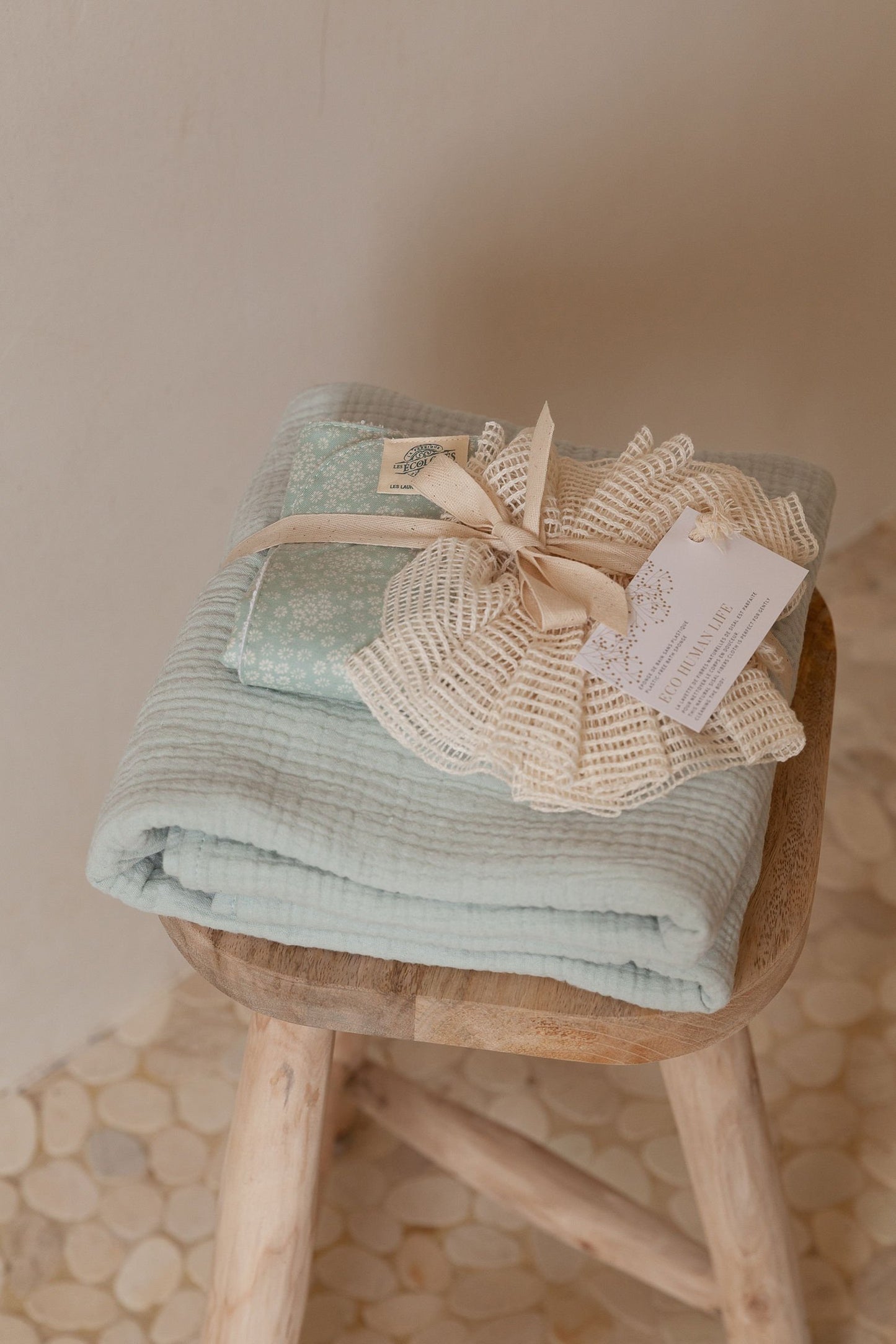 Bath set