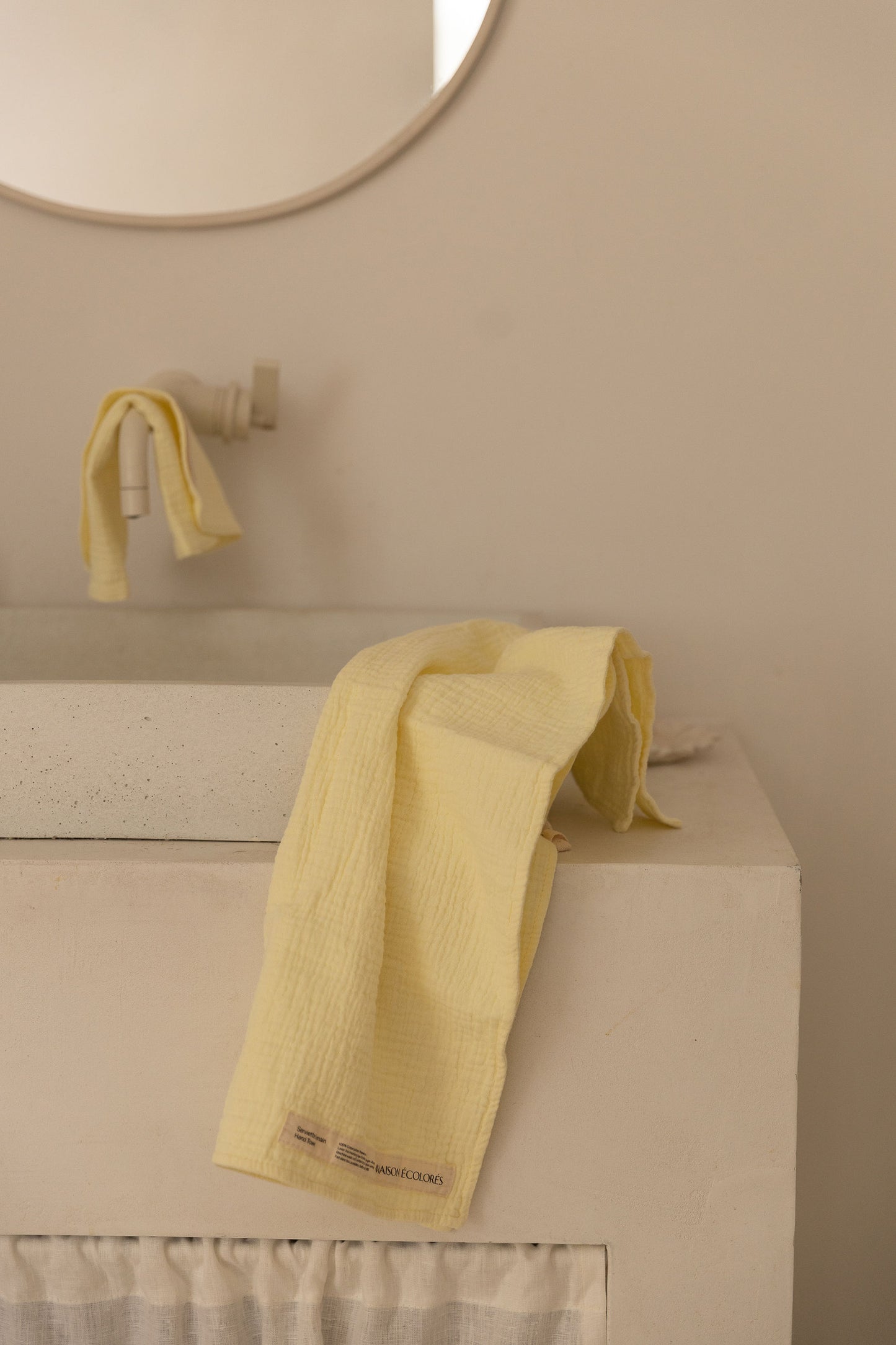Hand towel